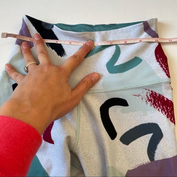 Peloton X WITH Modern High Waist Capri Leggings Teal White Purple Size XS - Picture 14 of 16